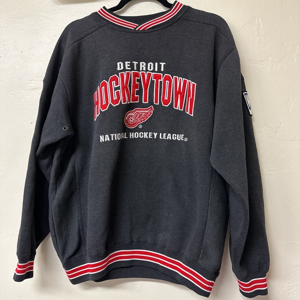 Vintage hockey crew neck